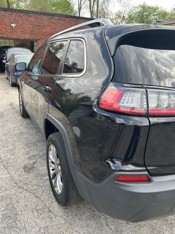 2019 Jeep Cherokee Image 10
