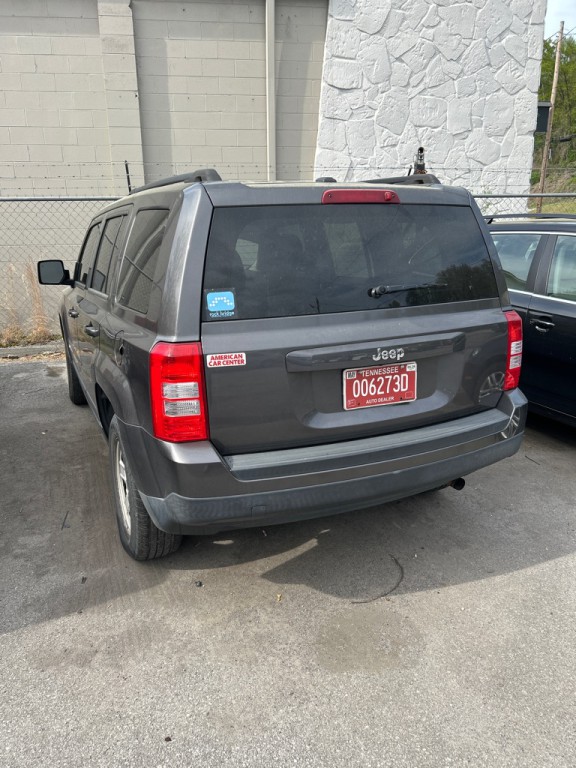 2019 Jeep Cherokee Image 12