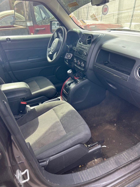 2019 Jeep Cherokee Image 14