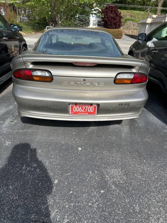 2002 Chevrolet Camaro Image 6