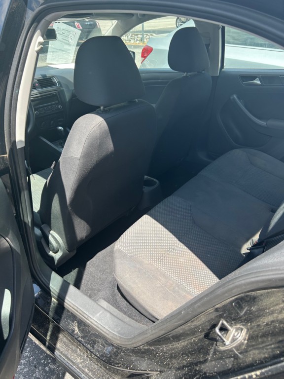 2012 Volkswagen Jetta Image 4