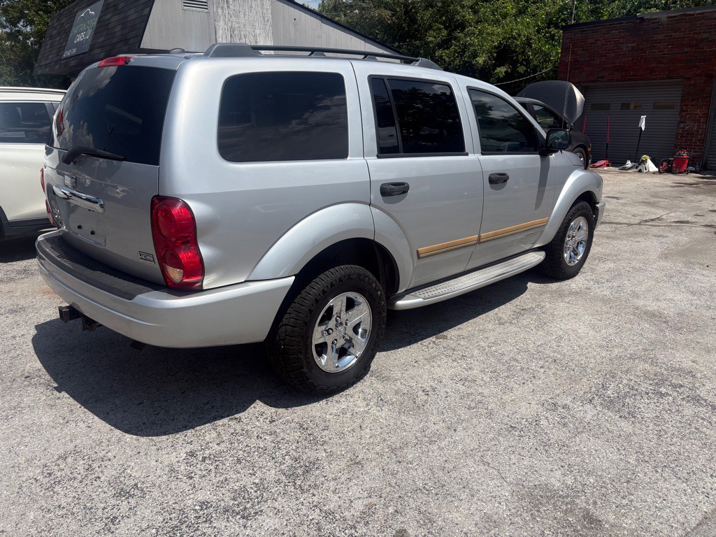 2005 Dodge Durango Image 3