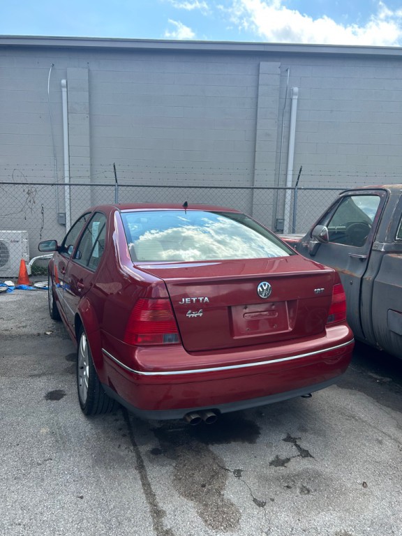 2004 Volkswagen Jetta Image 2