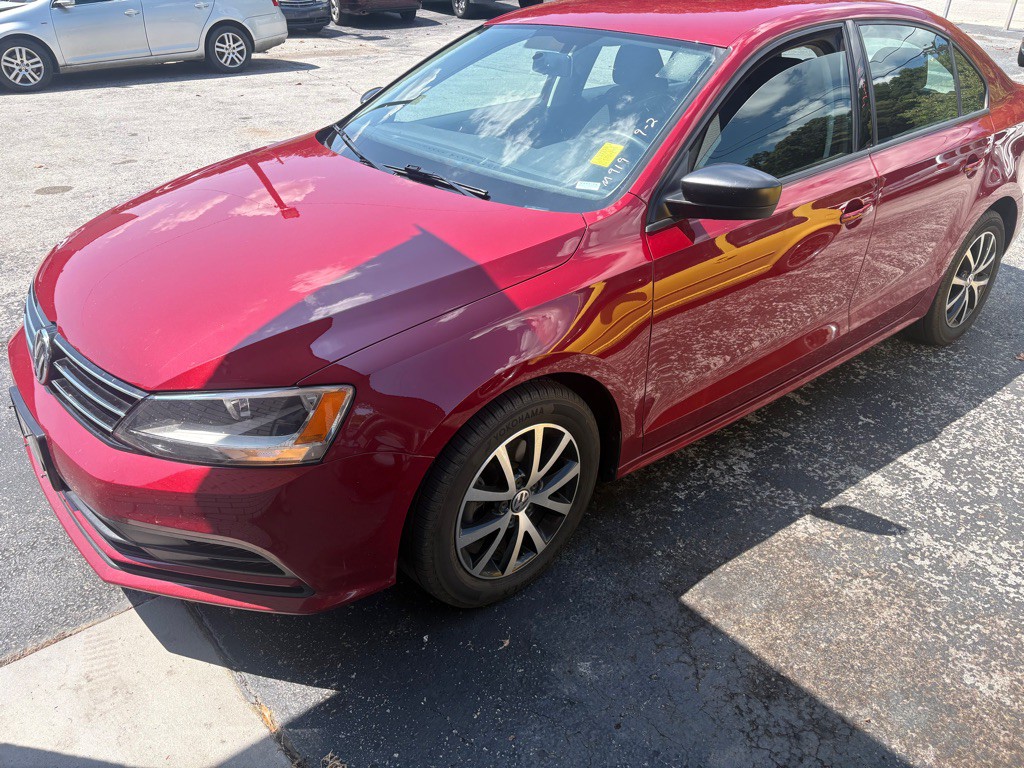 2016 Volkswagen Jetta Image 2