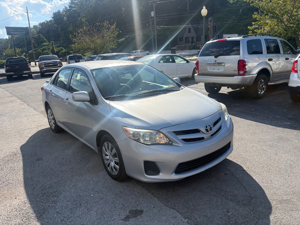 2012 Toyota Corolla Image 2
