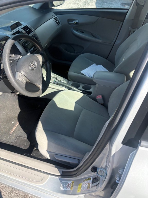 2012 Toyota Corolla Image 8