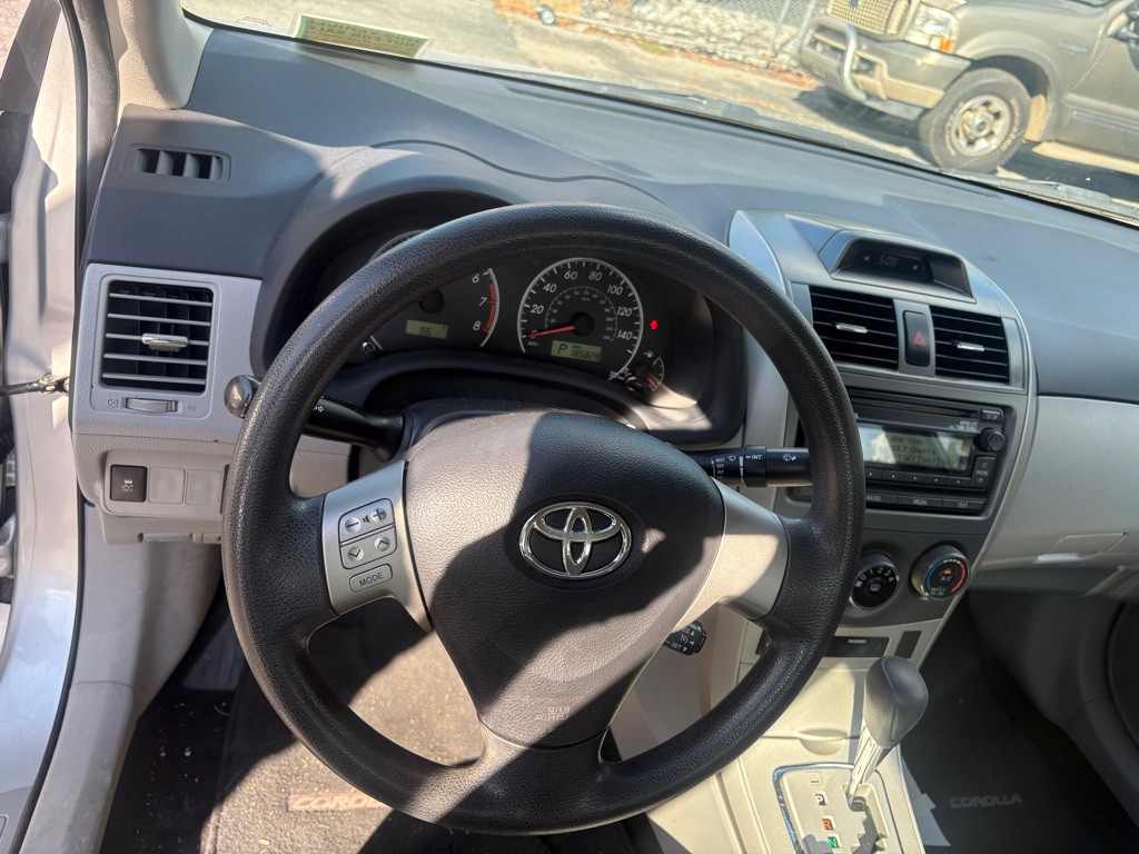 2012 Toyota Corolla Image 9