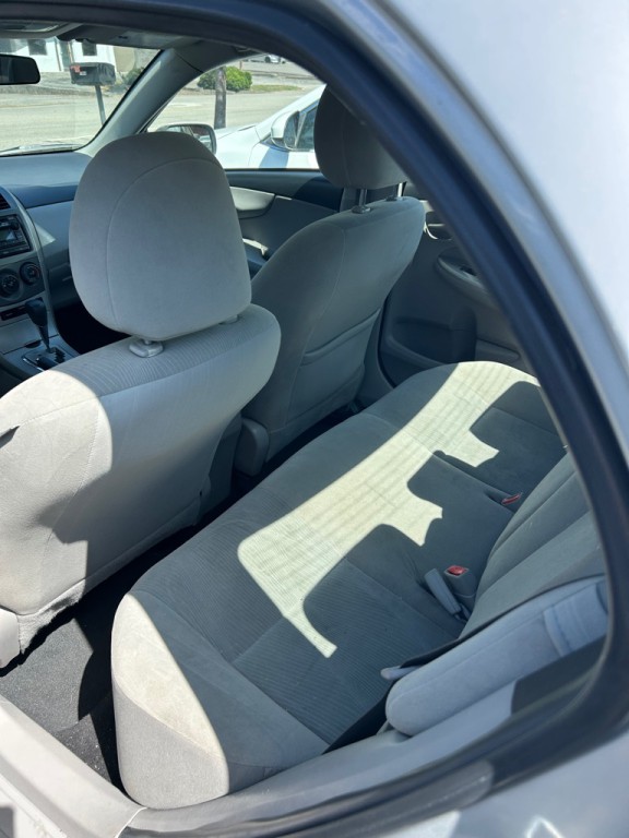 2012 Toyota Corolla Image 13