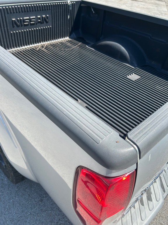 2007 Nissan Frontier Image 5