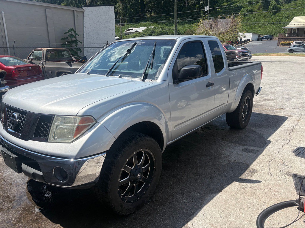 2007 Nissan Frontier Image 7