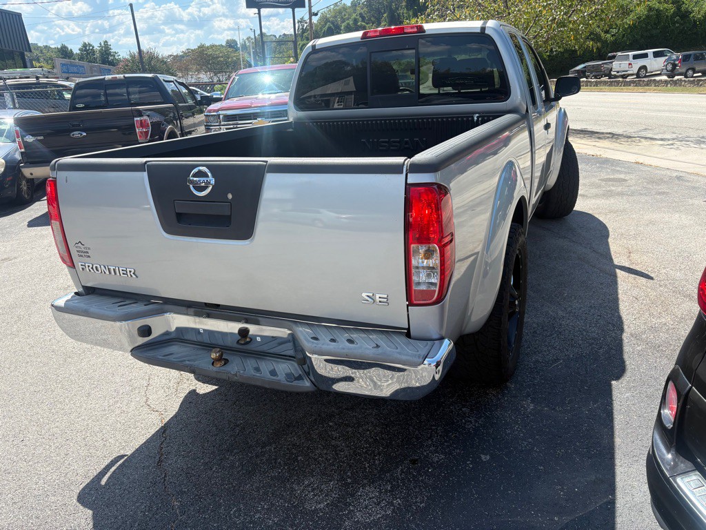 2007 Nissan Frontier Image 12