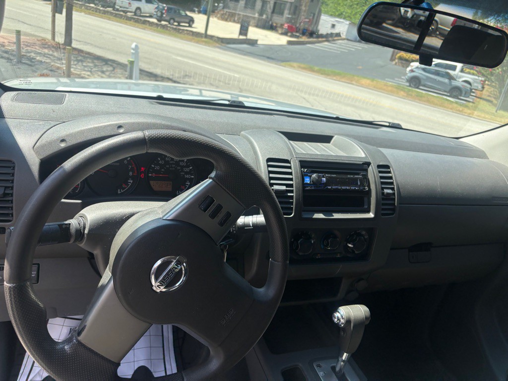 2007 Nissan Frontier Image 17