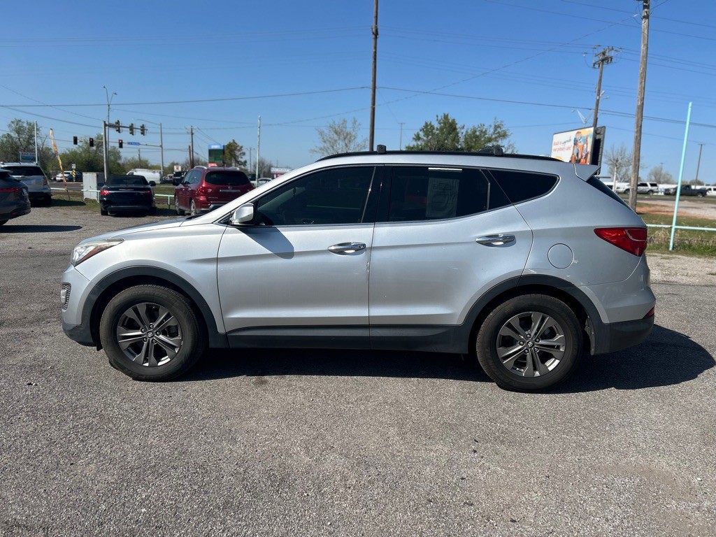 2014 Hyundai Santa Fe Sport Image 2