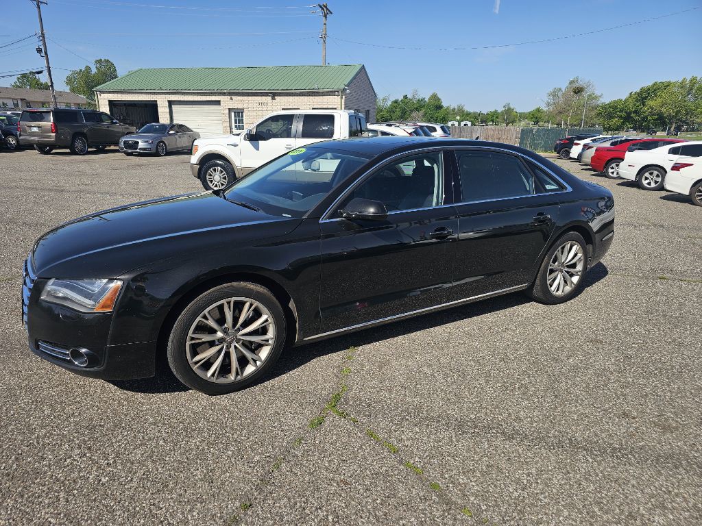 2011 Audi A8 Image 3