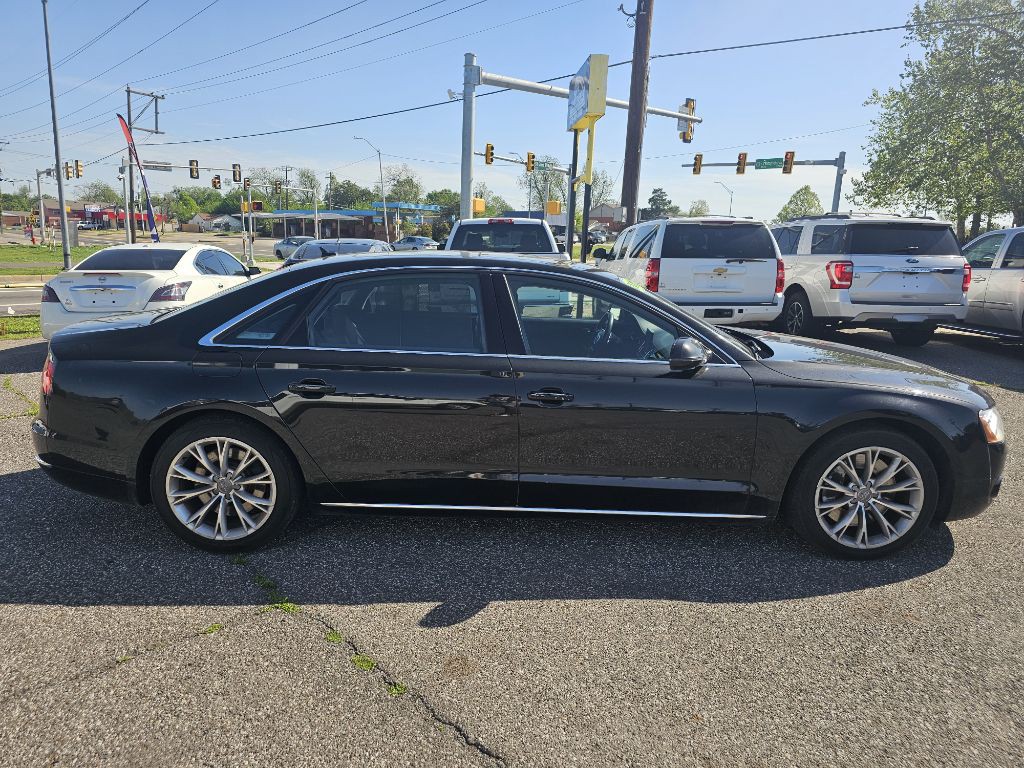 2011 Audi A8 Image 6