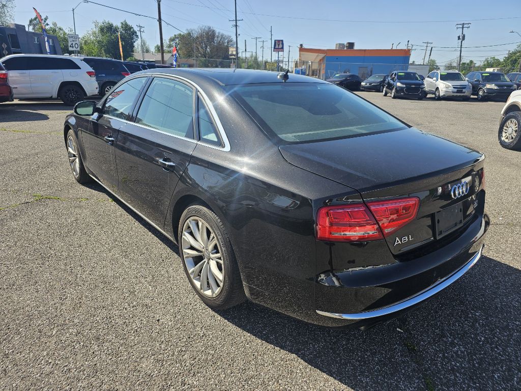 2011 Audi A8 Image 8