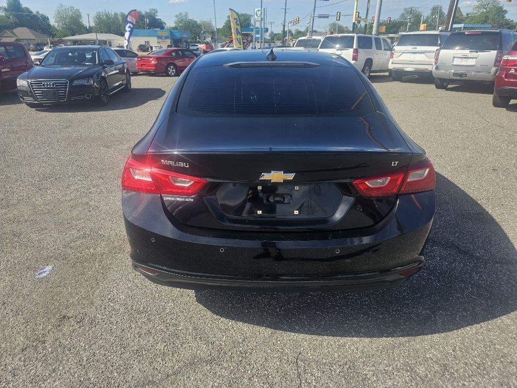 2018 Chevrolet Malibu Image 12