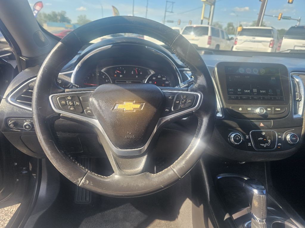 2018 Chevrolet Malibu Image 15