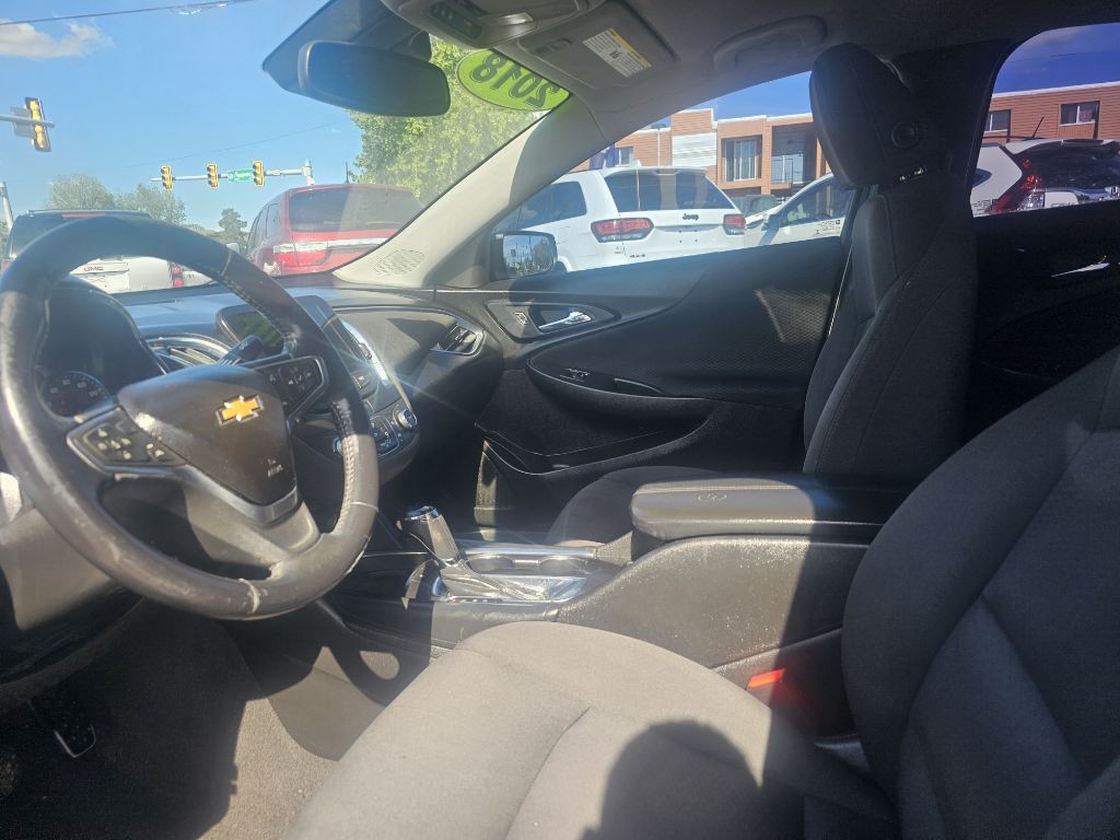 2018 Chevrolet Malibu Image 16