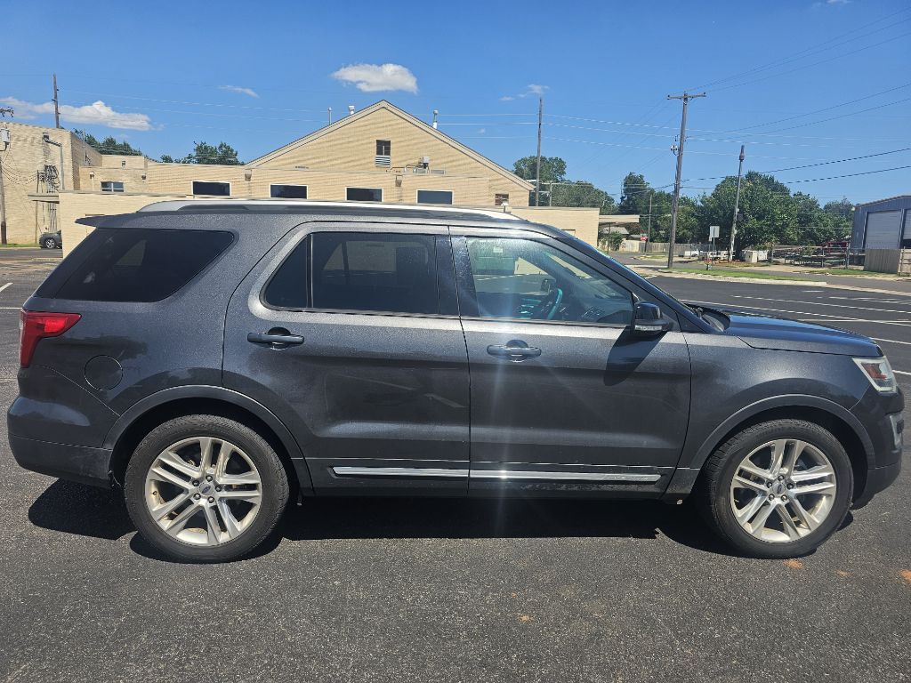 2016 Ford Explorer Image 4