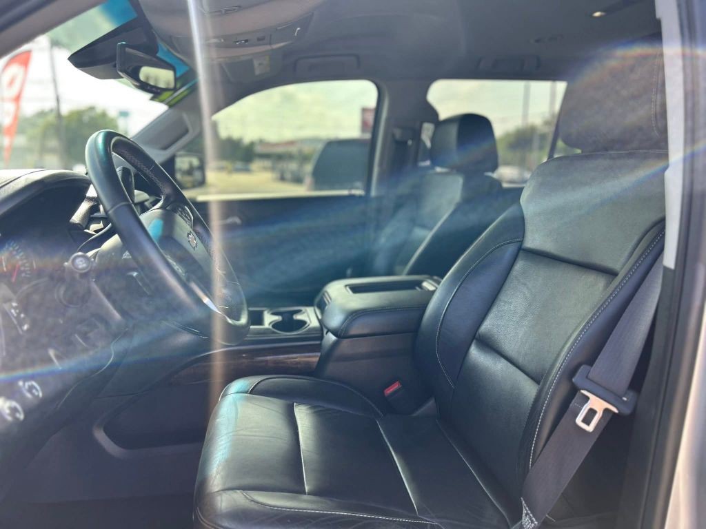 2017 Chevrolet Tahoe Image 12