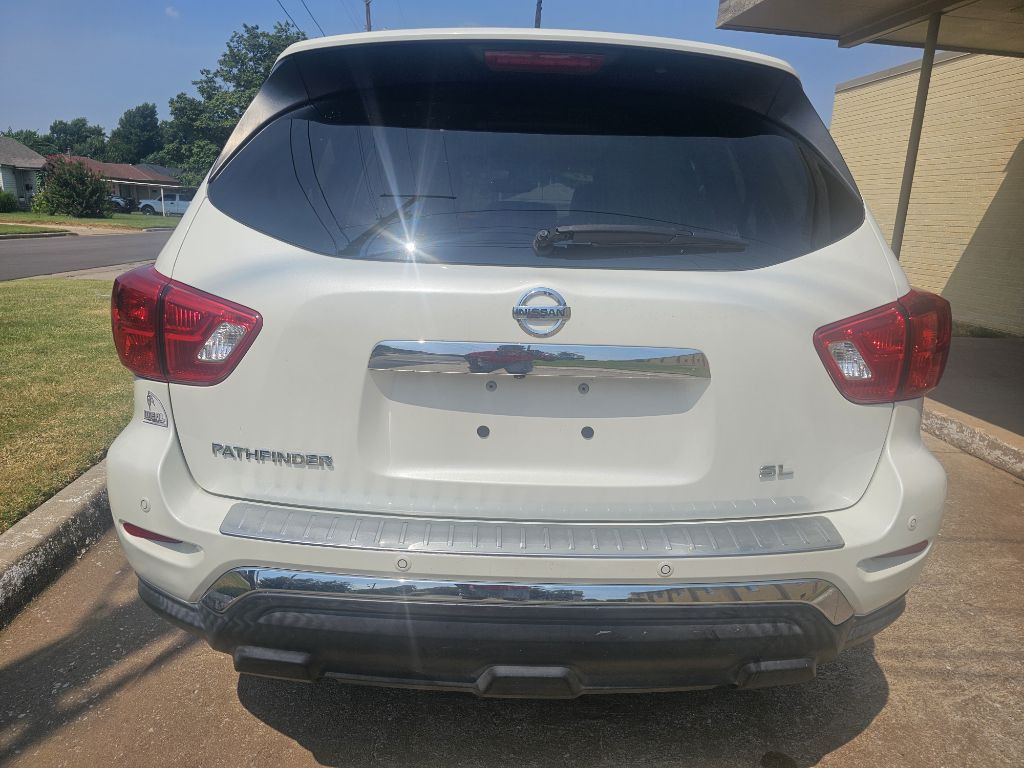 2017 Nissan Pathfinder Image 7