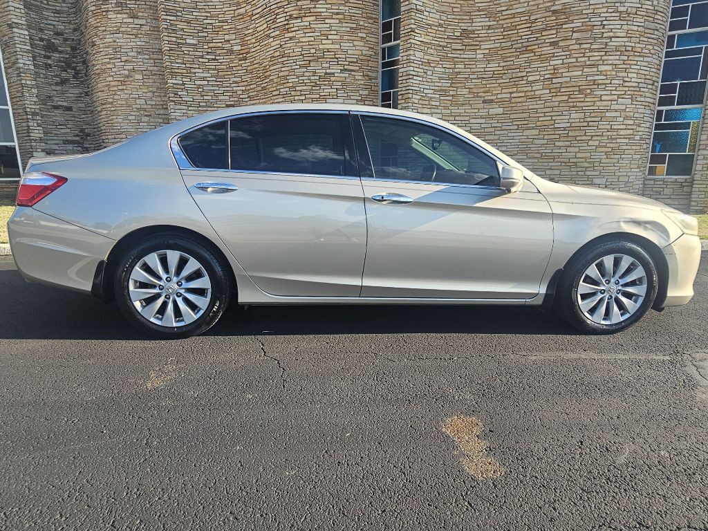 2014 Honda Accord Image 2