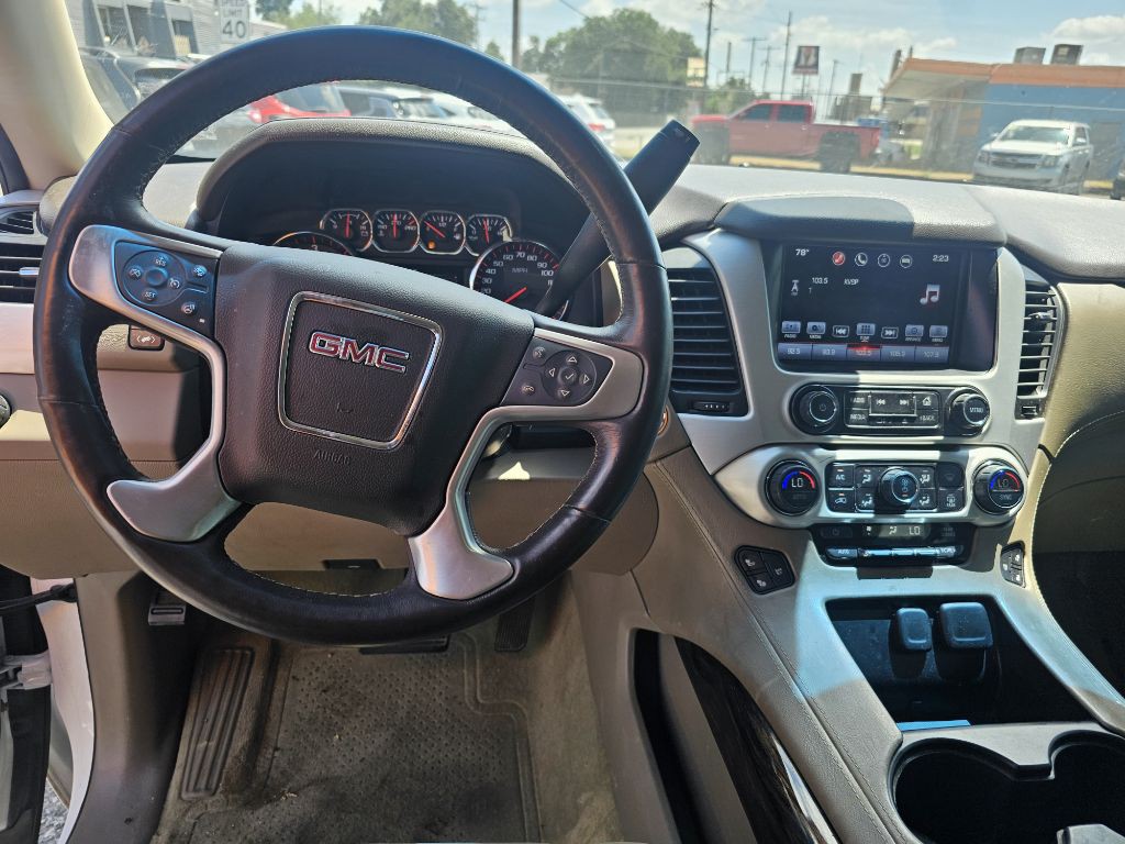 2016 GMC Yukon Image 11