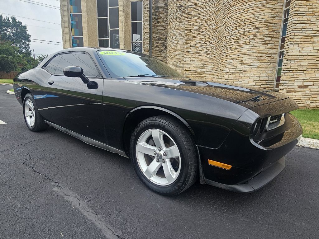2012 Dodge Challenger Image 4