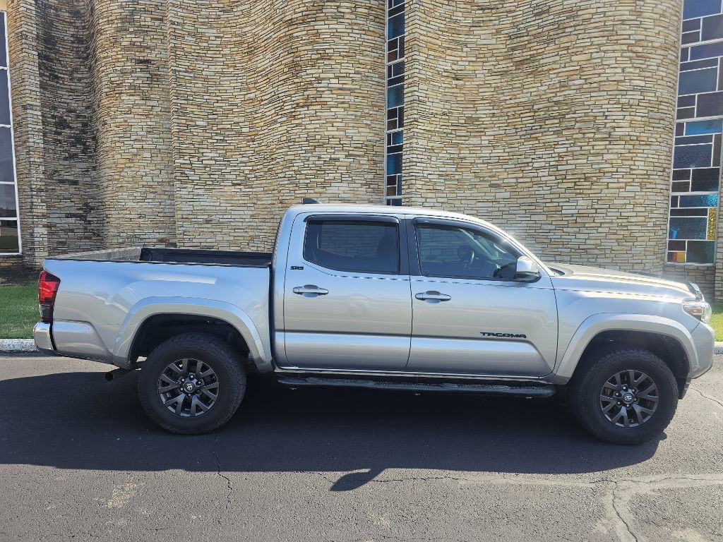 2020 Toyota Tacoma Image 5