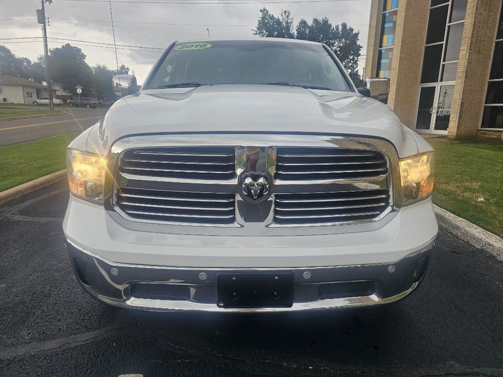 2016 RAM 1500 Image 2