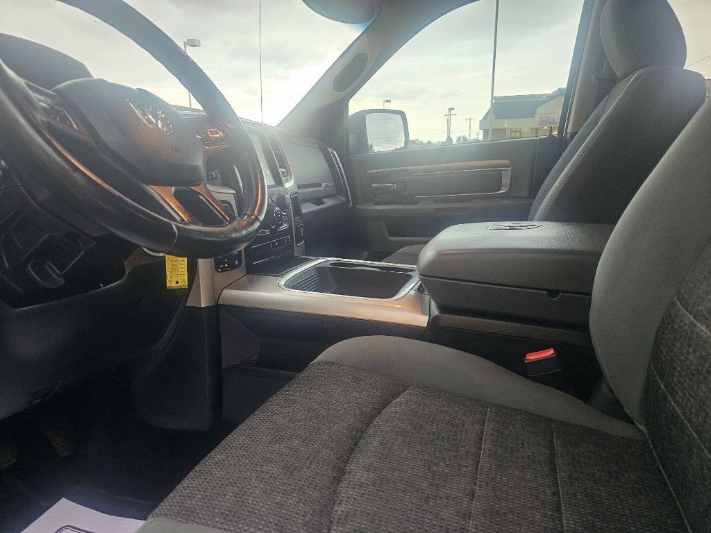 2016 RAM 1500 Image 7