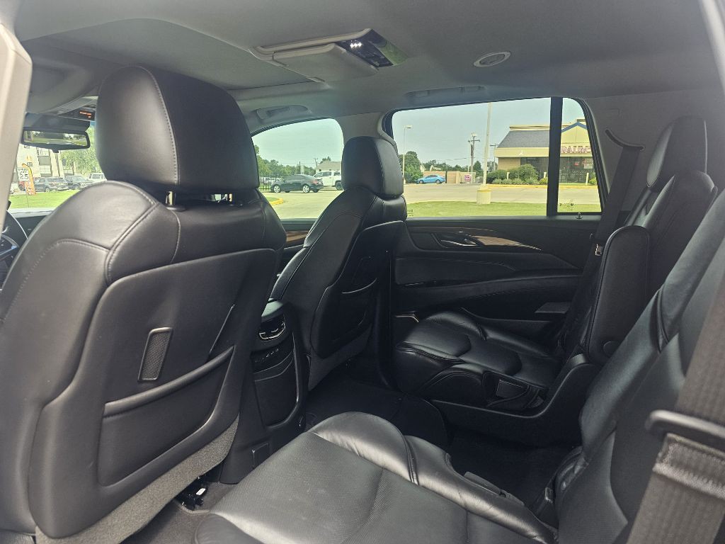 2019 Cadillac Escalade Image 8