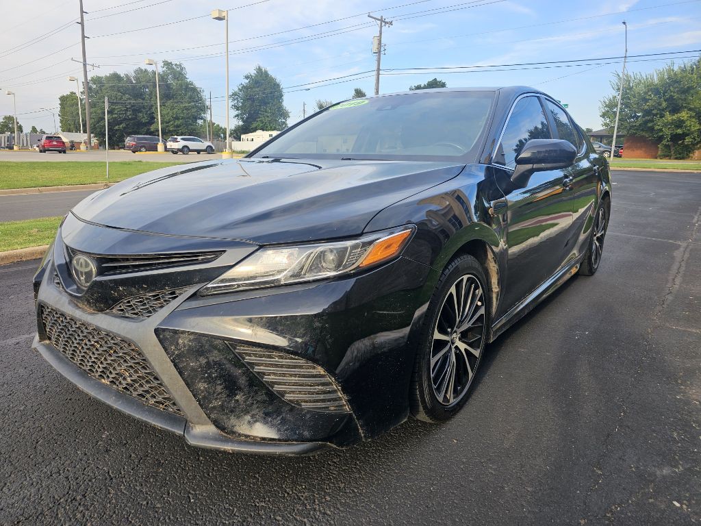 2019 Toyota Camry Image 4