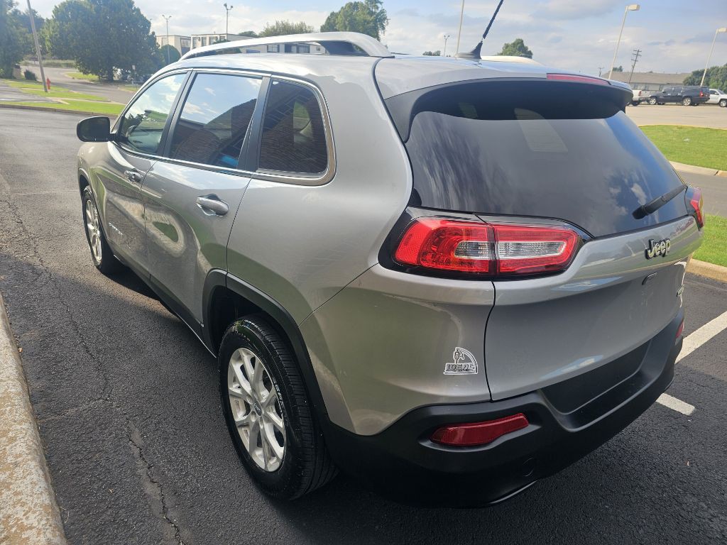 2016 Jeep Cherokee Image 7