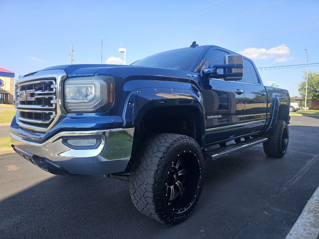 2016 GMC Sierra Image 2