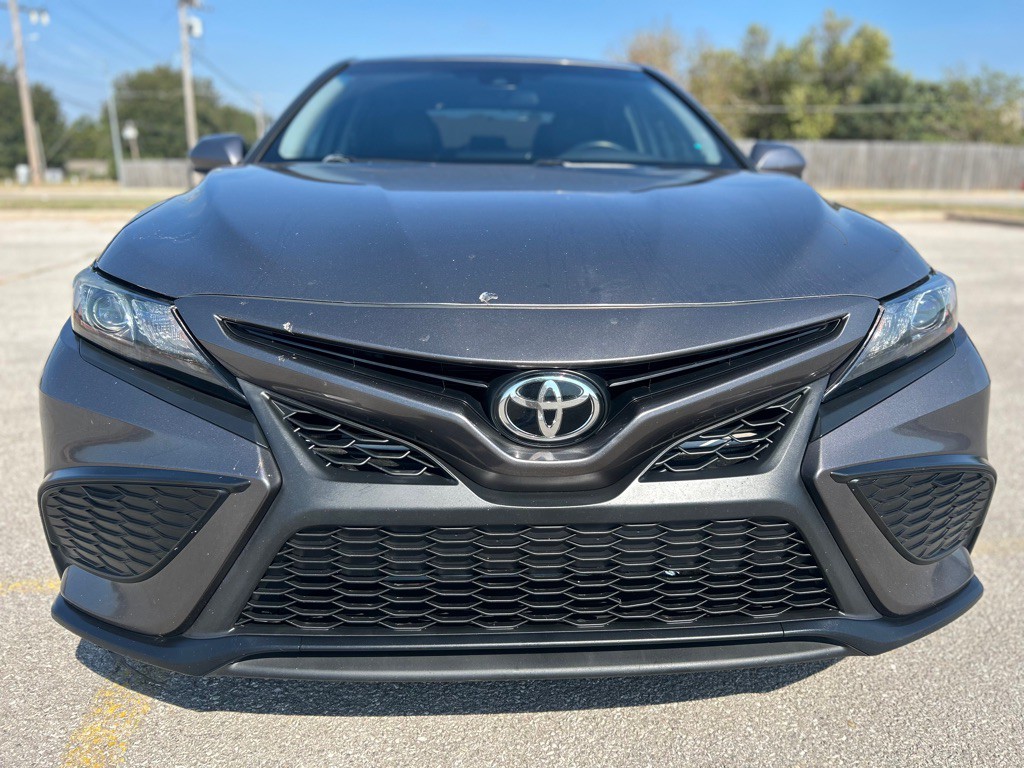 2021 Toyota Camry Image 4