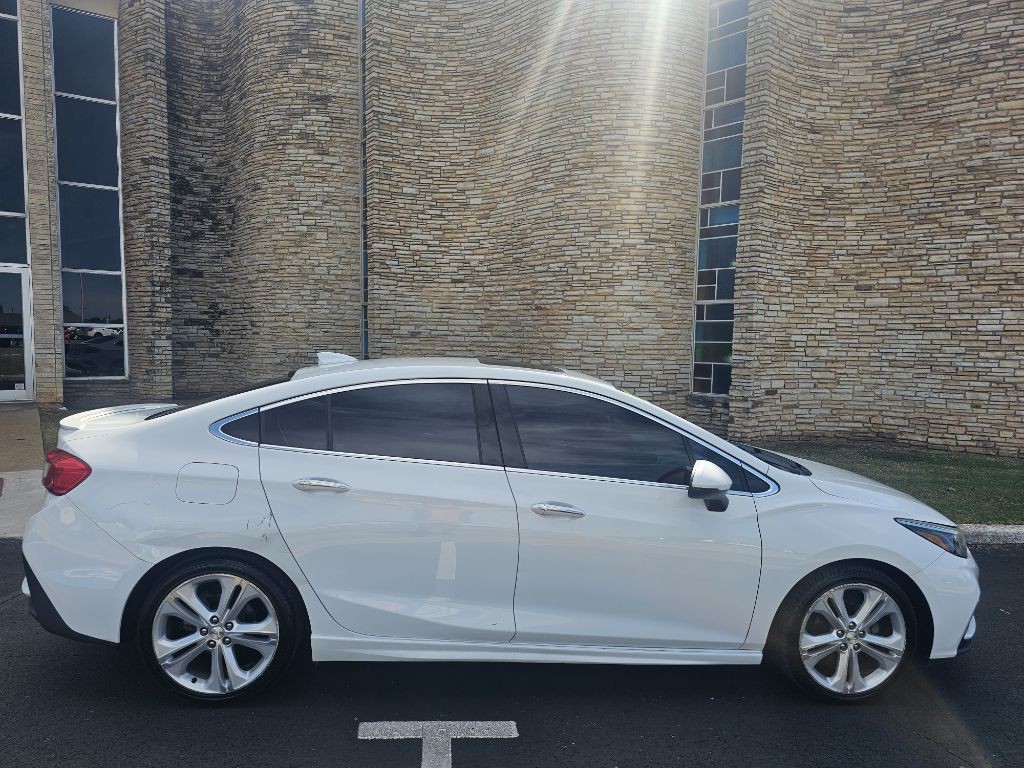 2016 Chevrolet Cruze Image 4