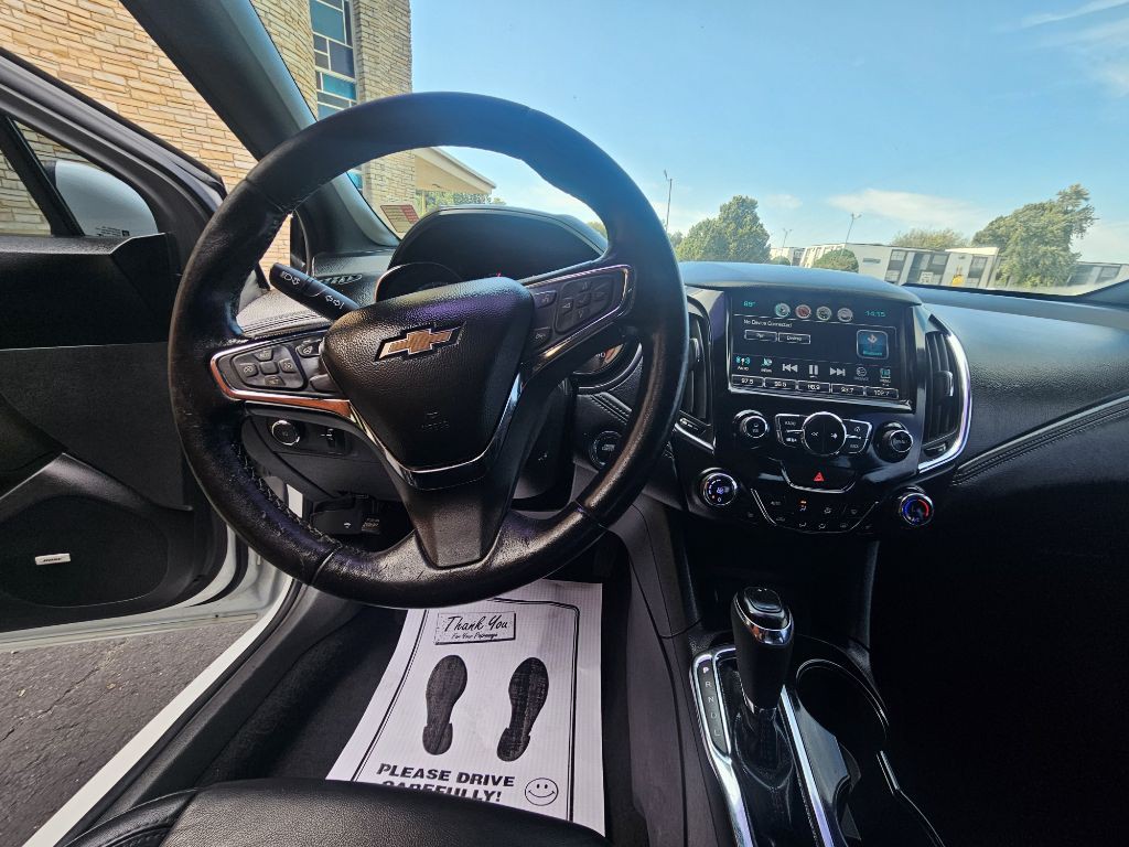 2016 Chevrolet Cruze Image 11