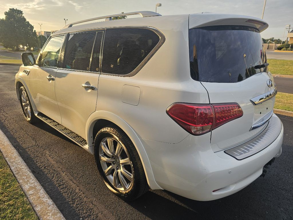 2012 INFINITI QX56 Image 7
