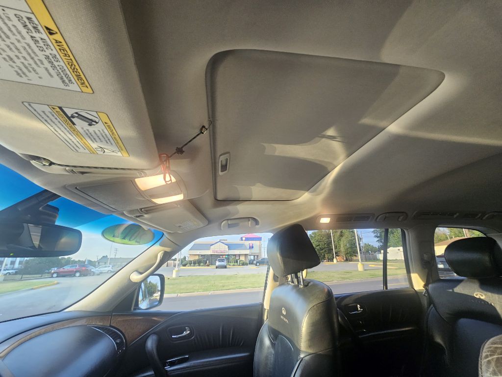 2012 INFINITI QX56 Image 13