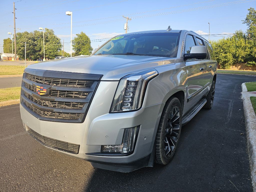 2019 Cadillac Escalade Image 2