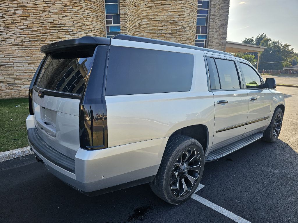 2019 Cadillac Escalade Image 4