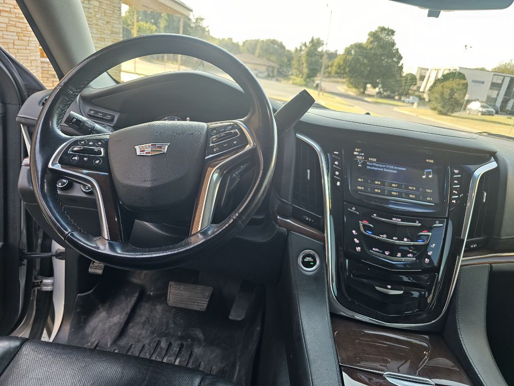 2019 Cadillac Escalade Image 10