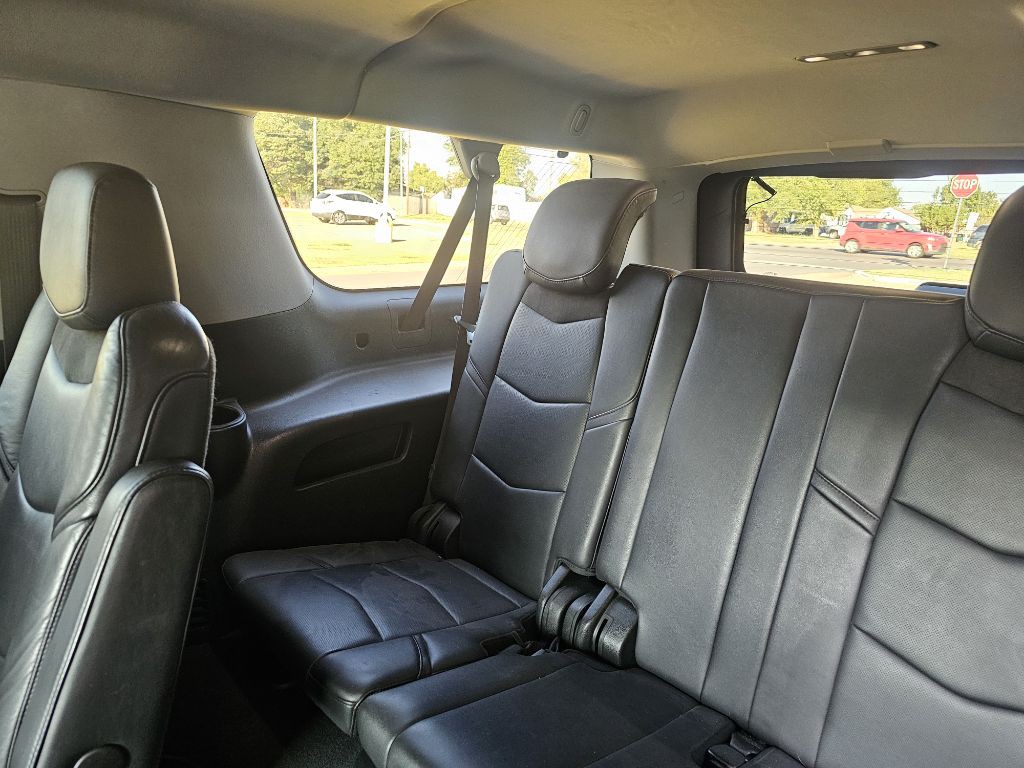2019 Cadillac Escalade Image 12