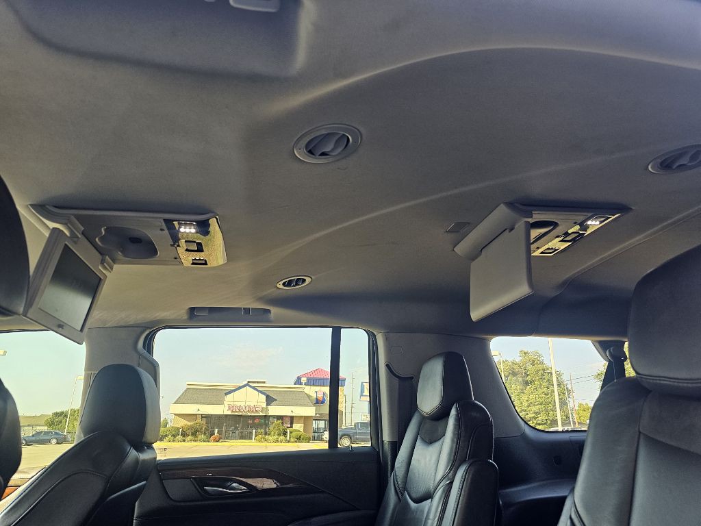 2019 Cadillac Escalade Image 13