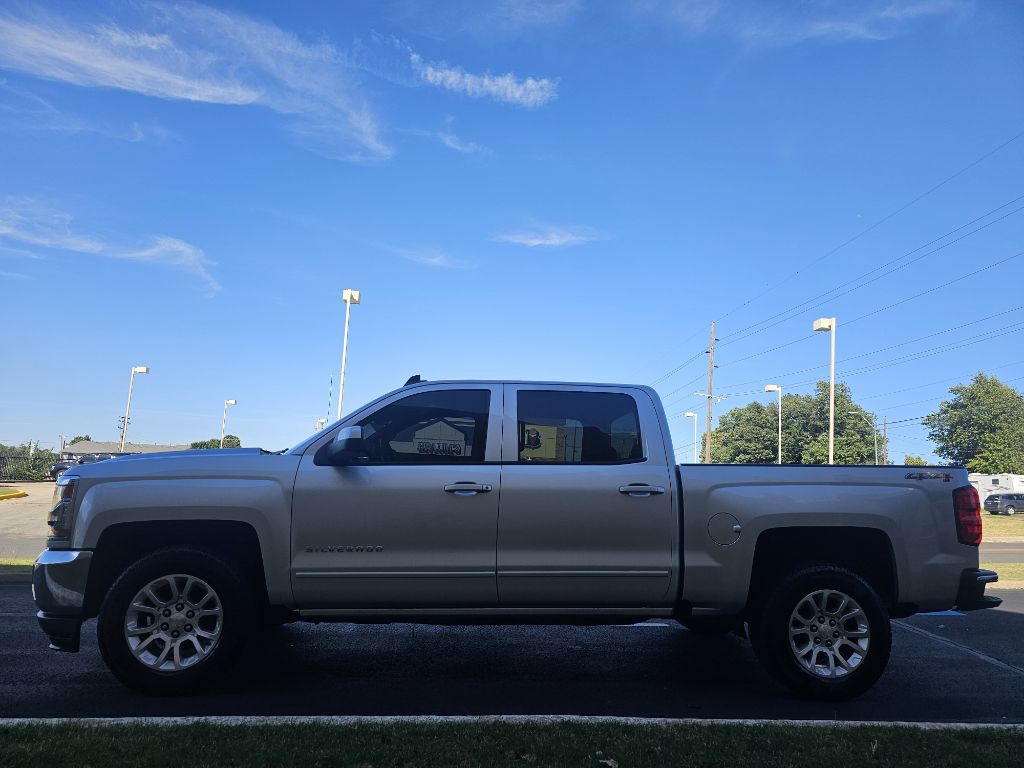 2017 Chevrolet Silverado 1500 Image 2