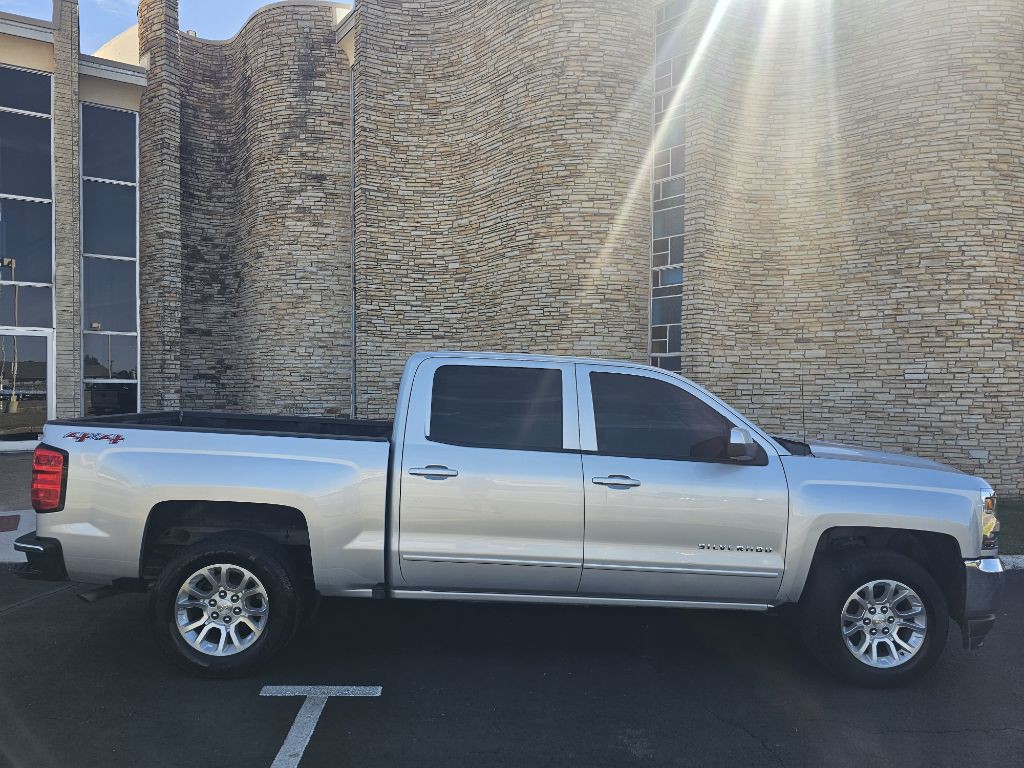 2017 Chevrolet Silverado 1500 Image 2