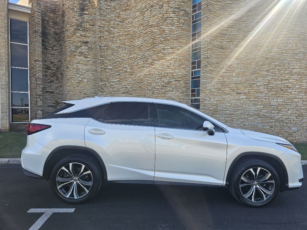 2017 Lexus RX Image 2