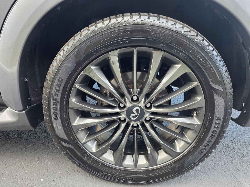 2021 INFINITI QX80 Image 9